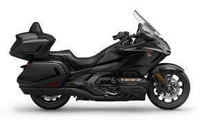 26_HONDA_GOLDWING_TOUR_BLACK