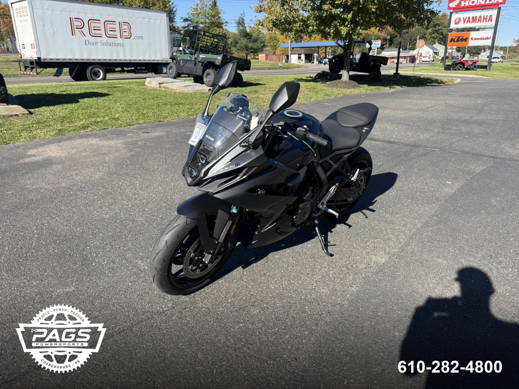 2025 SUZUKI GSX-8R — photo 4