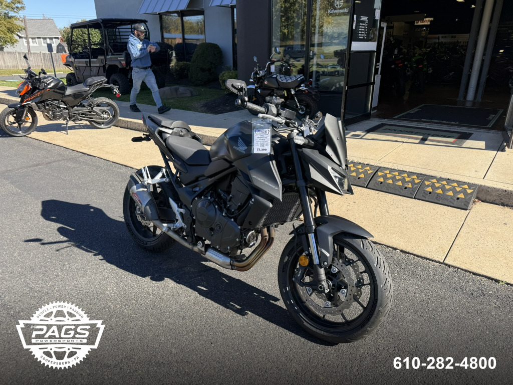 2025 HONDA CB 750 HORNET — photo 2